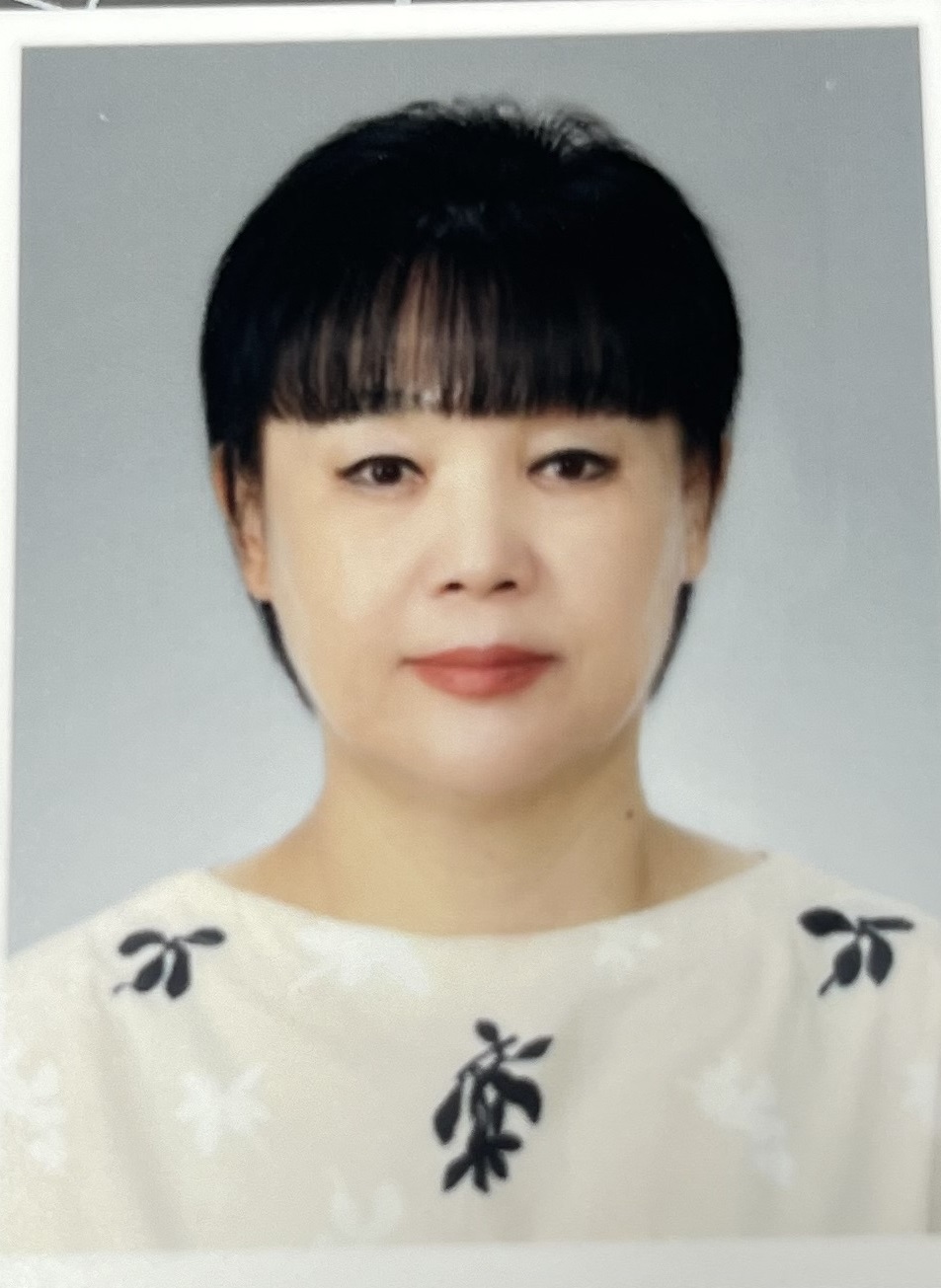 이현경